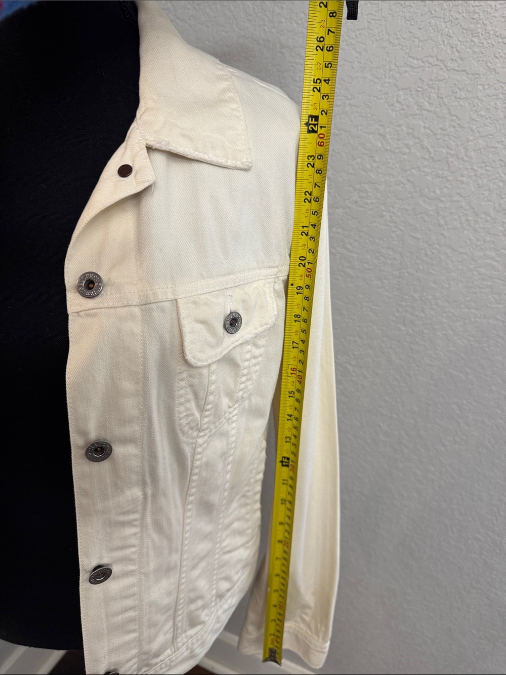 Vintage Lucky Brand Cream Denim Jacket with Pink & Multi-Color Floral Embroidery - Picture 11 of 12